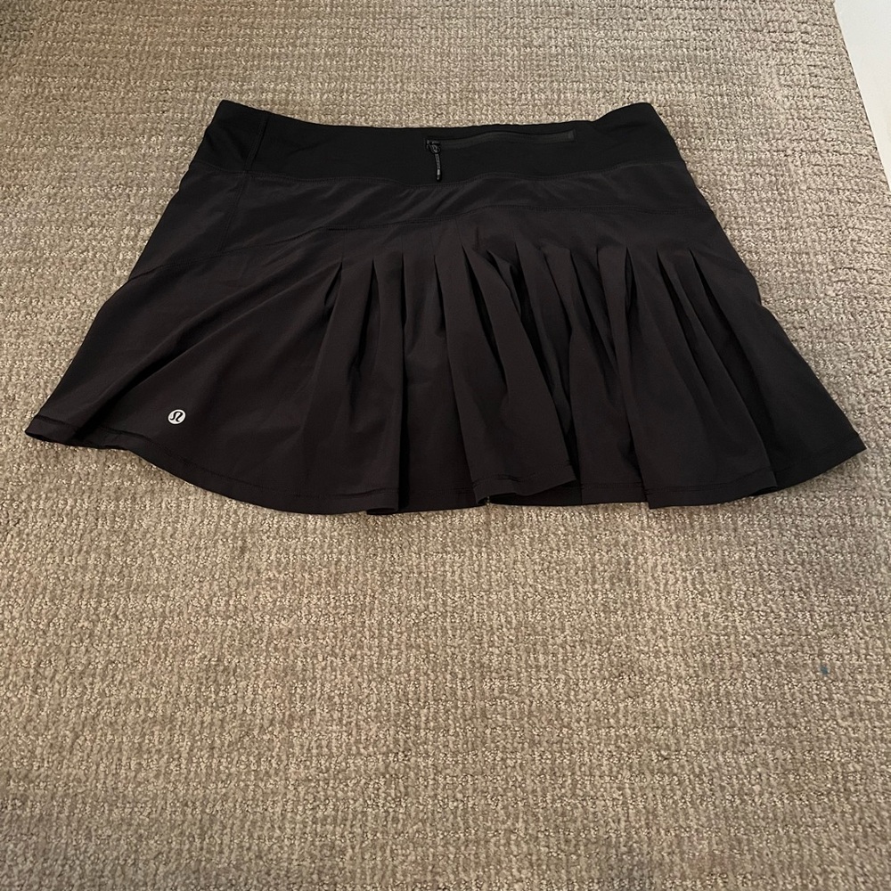Black Lululemon athletic skirt